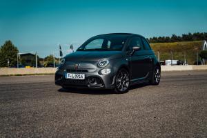 Abarth 595C 2016 года
